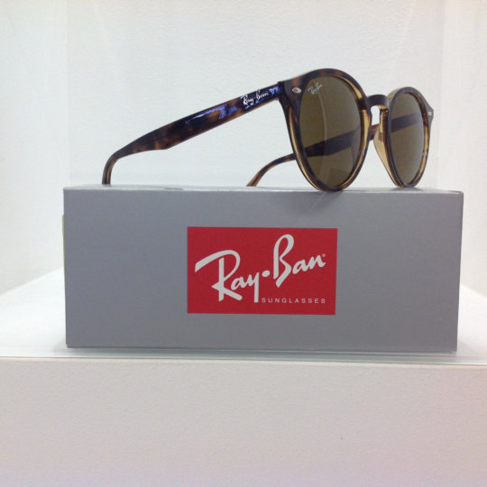 Alternative view of RayBan 2180 710/73 - 49